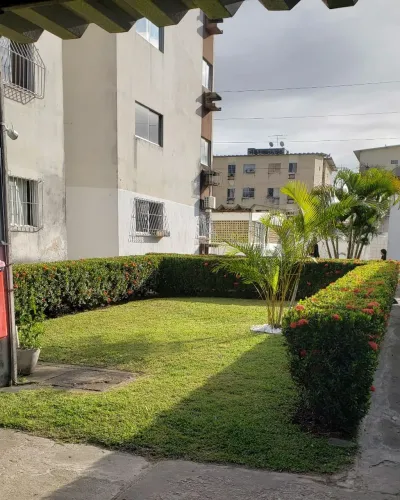 APARTAMENTO EM CANDEIAS 2 QT 500m DA PRAIA