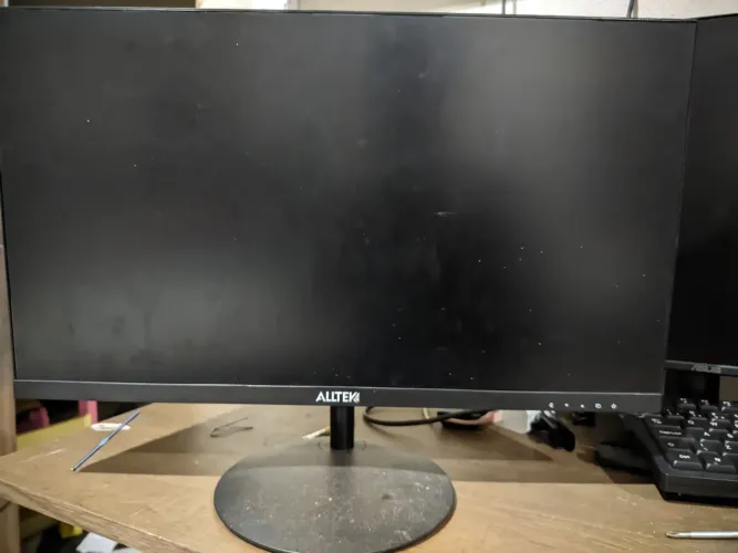 Monitor ALLTEK 21,5" - avaria