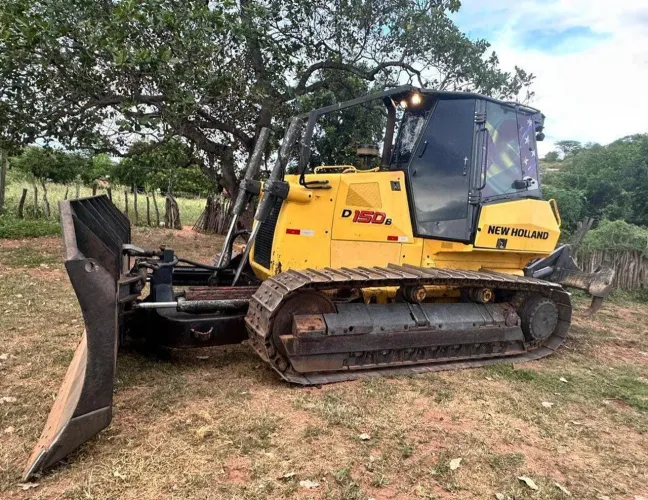 TRATOR DE ESTEIRA NEW HOLLAND