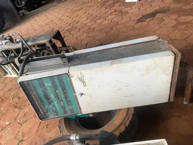 Bombas de combustível usadas
