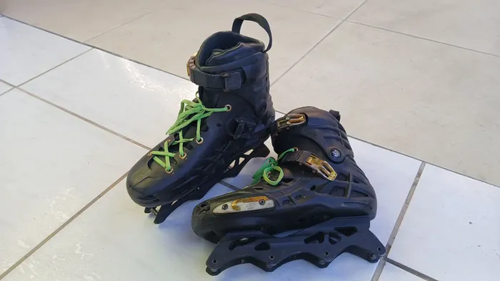 Patins gold darkness