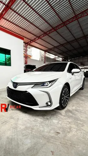 Toyota Corolla Altis Prem. Hybrid 1.8 Flex AUT 2025