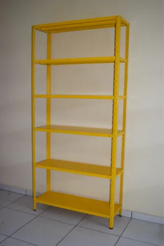 Estante de metal amarela