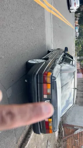 Volkswagen Santana Glsi / GLS 1.8/ 2.0 (álcool) 1993