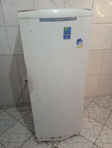 Geladeira e fogão a venda
