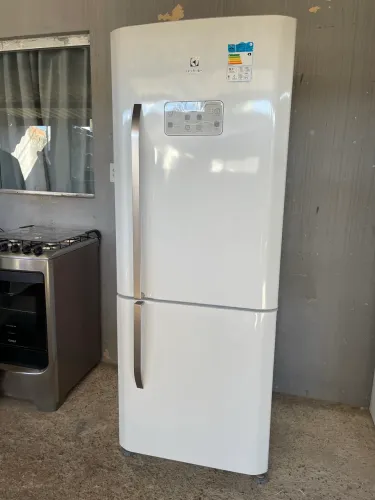 Geladeira Electrolux inverse 110v FROSTFREE