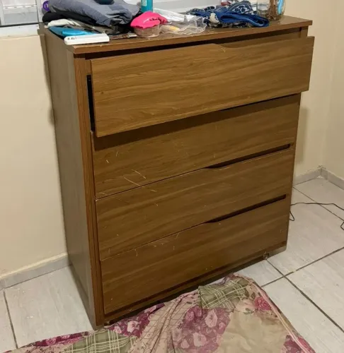 Cômoda 4 gavetas