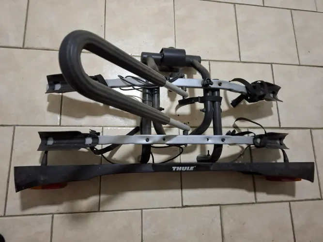 Rack thule de engate