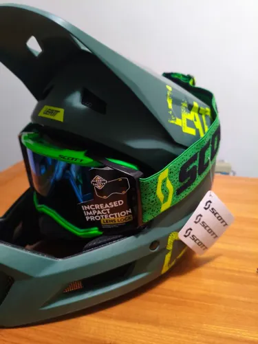 Capacete Leatt Gravity 1.0 nunca usado