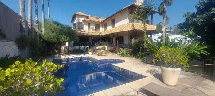Casa com 4 dormitórios à venda, 450 m² por R$ 2.750.000,00 - Granja Viana - Carapicuíba/SP