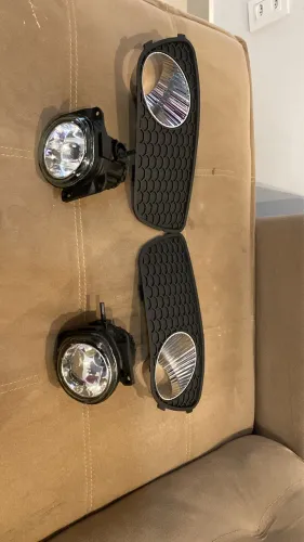 Faróis de milha completo com lâmpadas de led do Fiat pálio