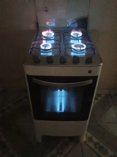 Fogão Esmaltec de 4 bocas valor 300 reais faço entrega aceito Pix
