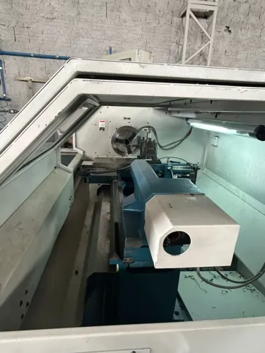torno cnc Nardini logic 195