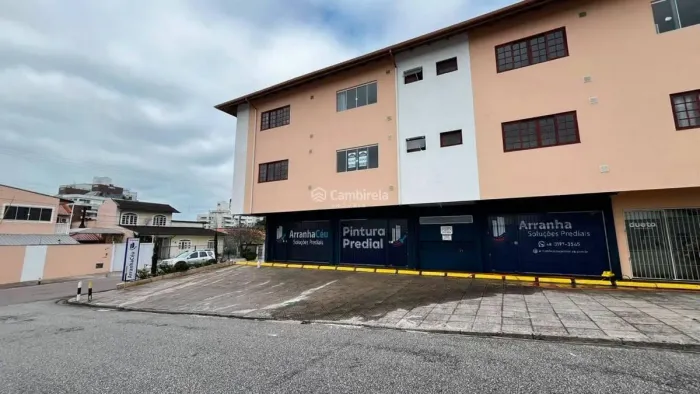 Kitnet mobiliada para locação no bairro Bela Vista, em São José/SC
