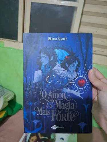 O amor e a magia mais forte livro