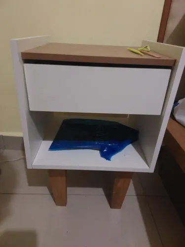 Mesa de cabeceira