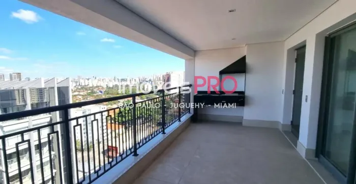 Apartamento 3 Suítes à Venda em Moema
