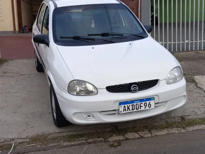 Chevrolet Corsa Sedan Super/ Classic 1.6 MPFI 8V 4 2002