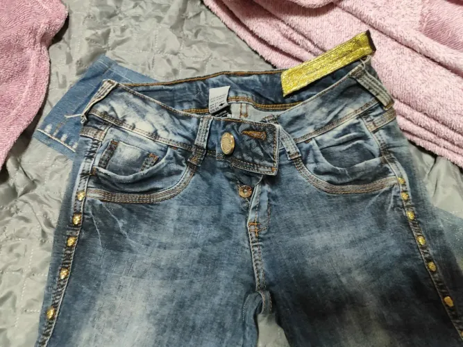 Lote Calça jeans feminina  Ótima marca