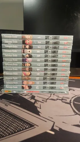 Spy x Family (1 ao 12 + novel) Com Volumes Lacrados