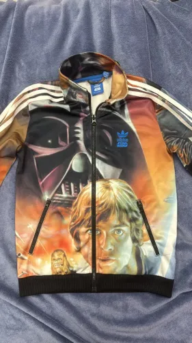 Blusa Star Wars Adidas original 12-14 anos