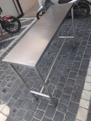 MESA INOX Tamanho Comprimento 1.40 largura0.40 altura0.95