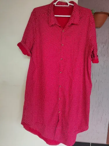 vestido chemise poa vermelho