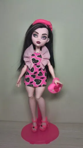 Draculaura G3 Budget