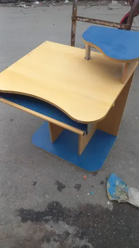 Mesa de computador a venda
