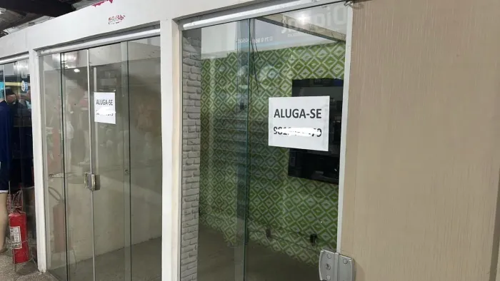 Aluga-se Box na galeria 83
