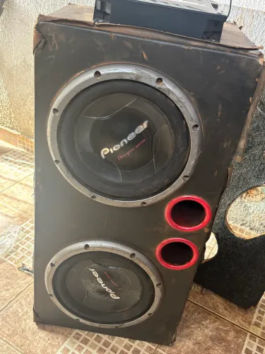 Vendo caixa de grave