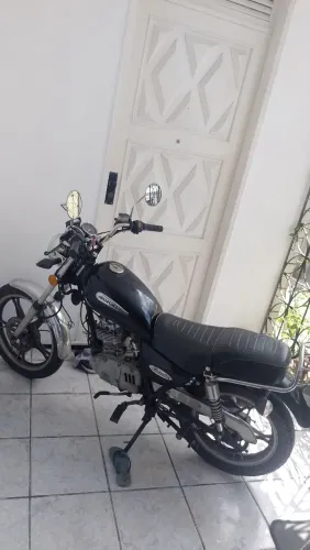 Intruder 125