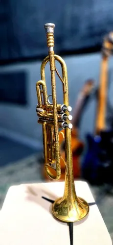 Trompete yamaha, vendo ou troco.