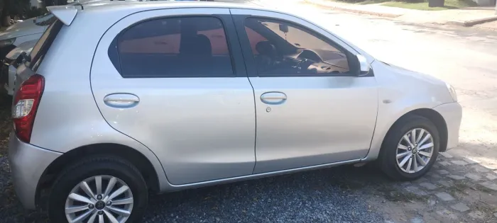 Toyota Etios X 1.3 Flex 16V 5P Mec. 2016
