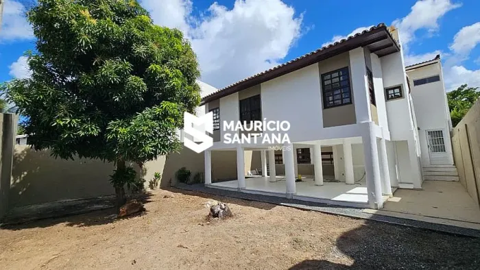 Casa Ampla em Alameda fechada - Vilas do Atlântico