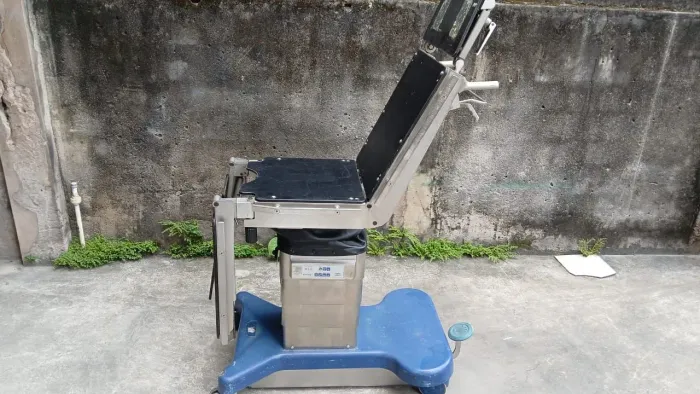 Mesa cirurgica eletrica