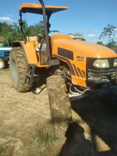 Trator budny 7540