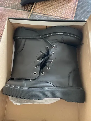 Bota coturno feminino N 36