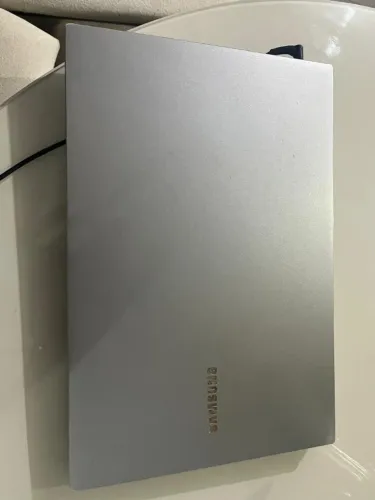 Vendo Notebook Samsumg Intel Core I3 -RAM 4GB