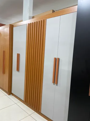 Guarda roupa casal