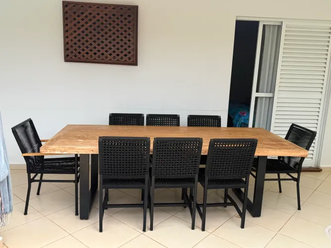 Mesa de Madeira + 8 Cadeiras em Corda Náutica