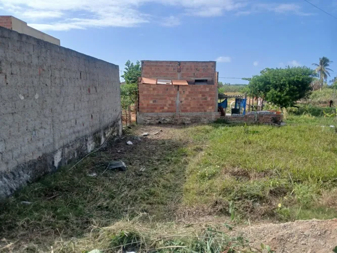 Terreno pov caueira