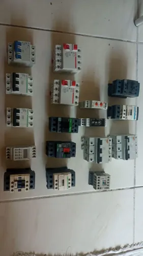 Contatores, Disjuntor e relé 