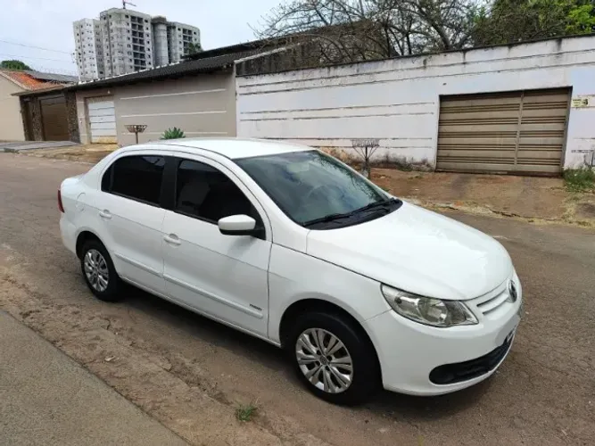 Volkswagen Voyage Trend 1.6 MI Total Flex 8V 4P 2011