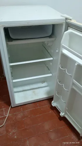 Frigobar Philco em bom estado