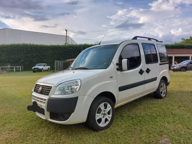Fiat Doblo Essence 1.8 Flex 16V 5P 2015