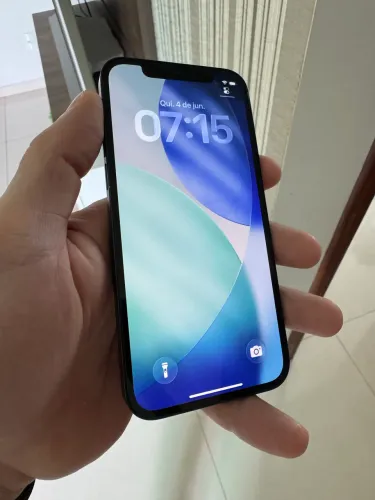 iPhone 12 impecável 