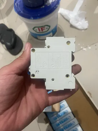 Vendo disjuntor de 32 amperes