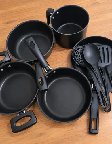 Jogo de Panelas Imperial Elegant 8 Peças Alumínio Antiaderente Preto