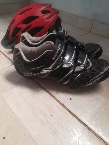 Sapatilha Ciclismo Venzo VSX Evo 41/42 + Capacete MTB - Engenho Novo